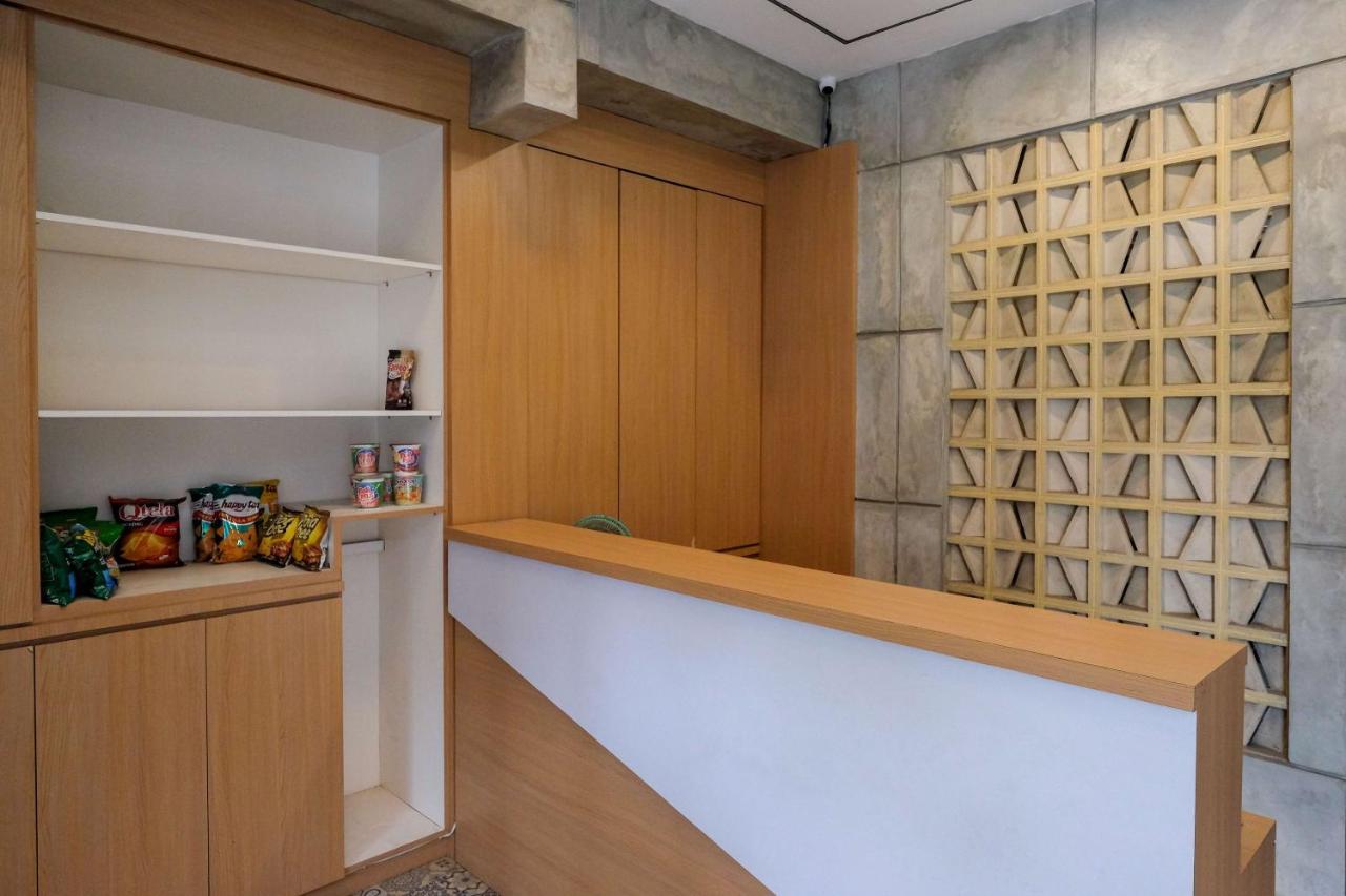 Urbanview Hotel Syariah Artamara Tegal By Reddoorz Exterior photo