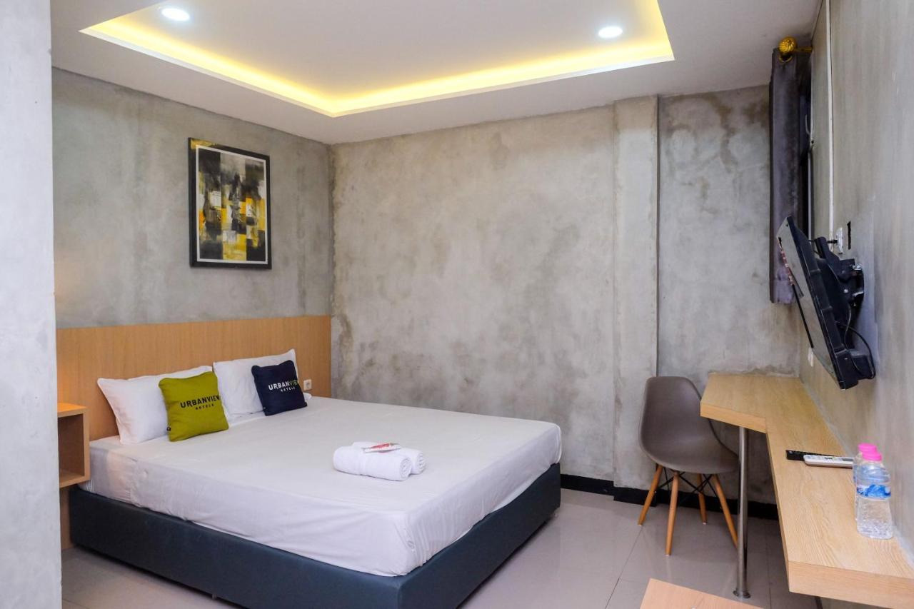 Urbanview Hotel Syariah Artamara Tegal By Reddoorz Exterior photo