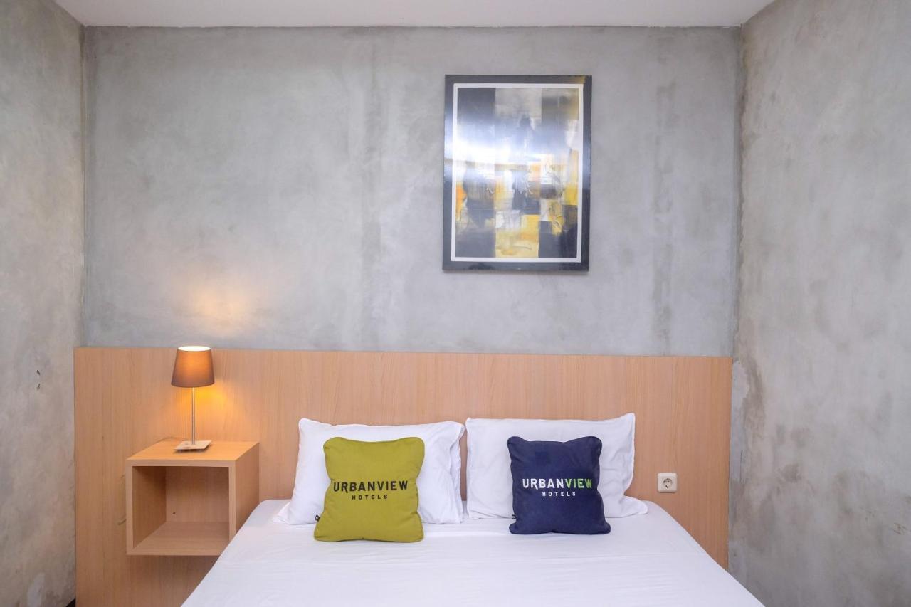 Urbanview Hotel Syariah Artamara Tegal By Reddoorz Exterior photo
